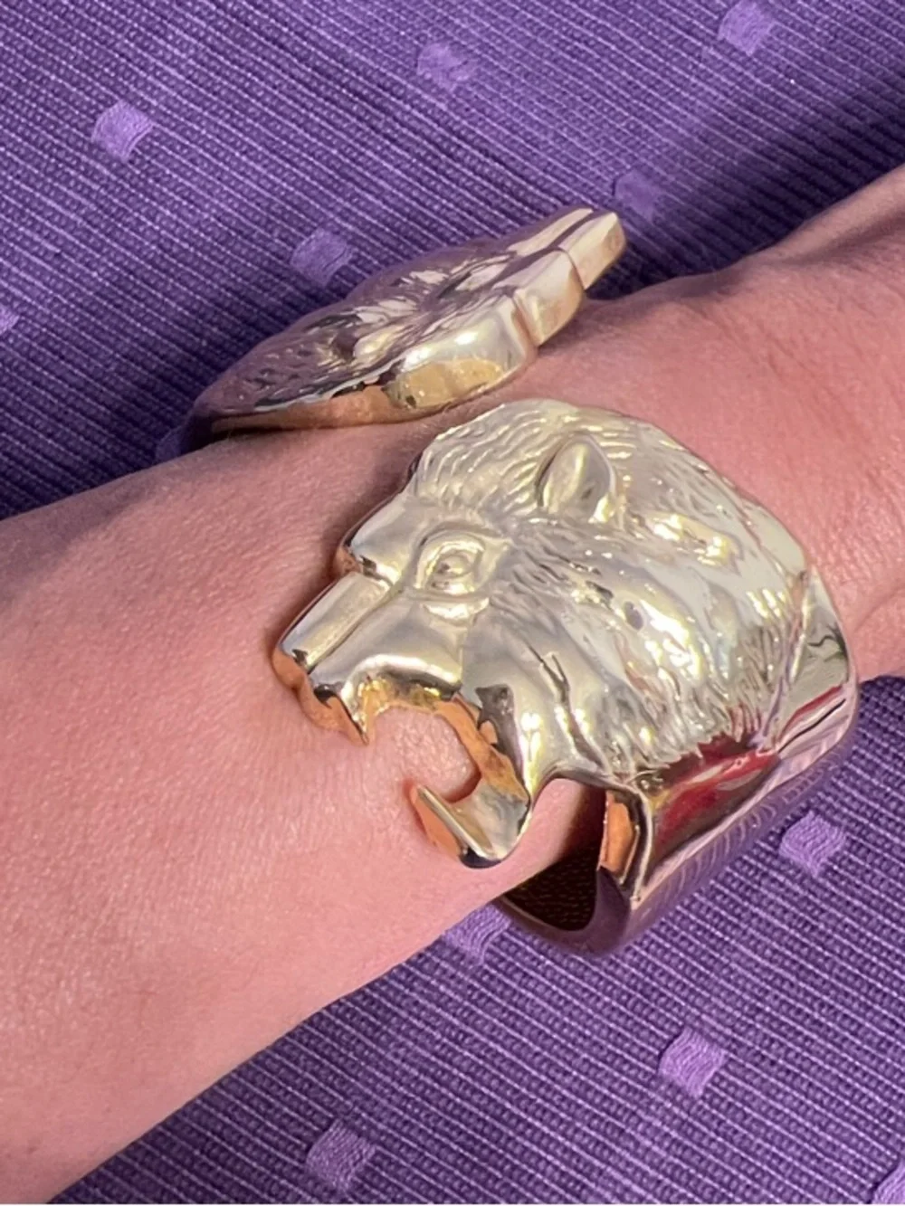 Gold Lion Head Cuff Bracelet. Vintage LN